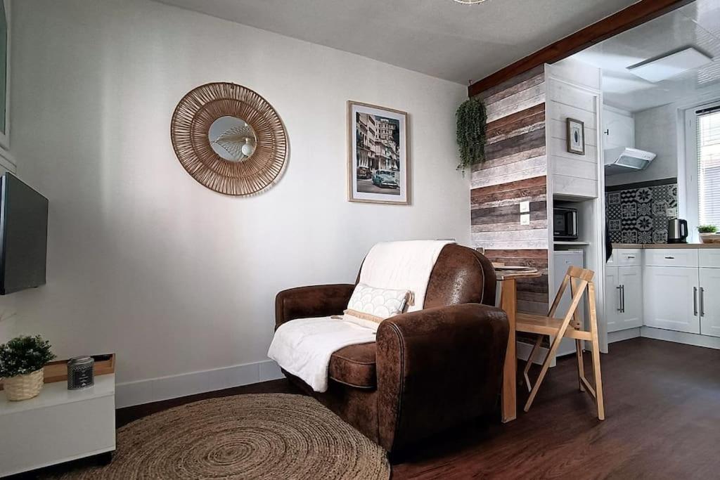 Logement Dans Maison De Pecheur Le Tréport Buitenkant foto