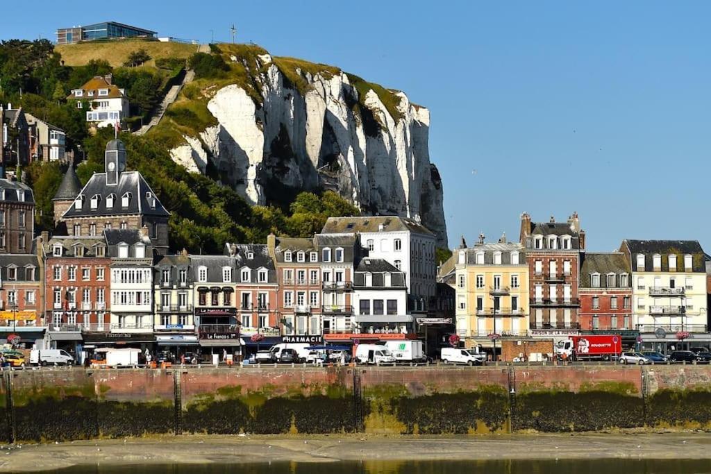 Logement Dans Maison De Pecheur Le Tréport Buitenkant foto